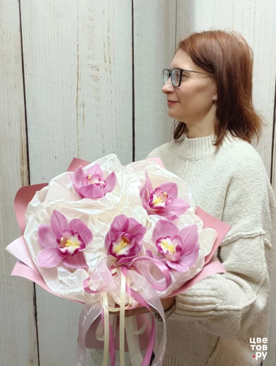 Букет с орхидеями Люблю тебя нежно 